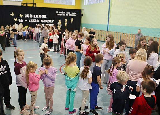 Uroczyste podsumowanie 80-lecia szkoły w Redkowicach.