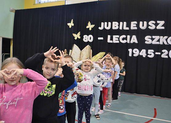 Uroczyste podsumowanie 80-lecia szkoły w Redkowicach.
