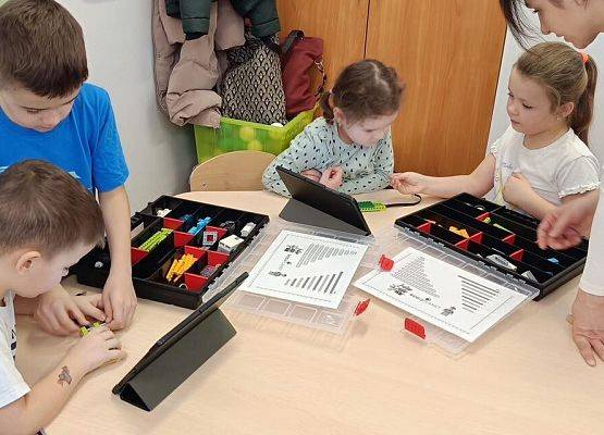 Warsztaty unijne w SP Redkowice.