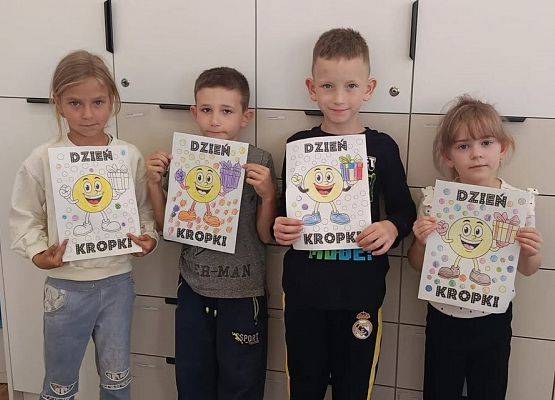 Grafika 1: Dzień Kropki