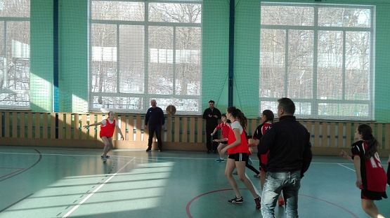 Grafika #2: Mini koszykówka dziewcząt