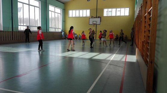 Grafika #0: Mini koszykówka dziewcząt