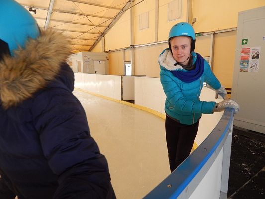 Grafika #8: Wyjazd integracyjny klasy VII na lodowisko do Łeby