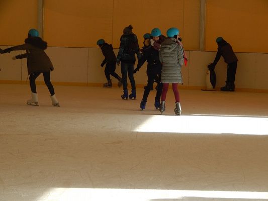 Grafika #7: Wyjazd integracyjny klasy VII na lodowisko do Łeby