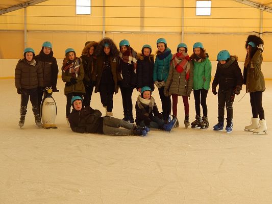 Grafika #2: Wyjazd integracyjny klasy VII na lodowisko do Łeby