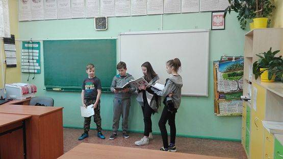 Grafika #4: Zabawa w teatr na lekcji języka polskiego