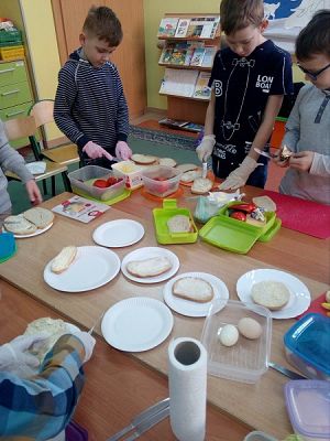  Grafika #2: Zdrowo się odżywiamy