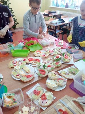  Grafika #8: Zdrowo się odżywiamy