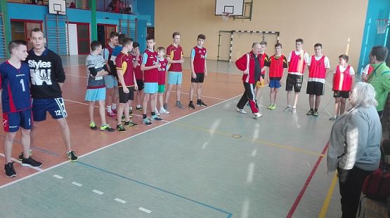 Grafika #3: Koszykówka chłopców