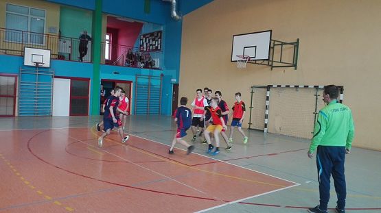 Grafika #0: Koszykówka chłopców