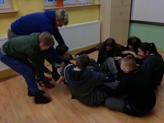  Grafika #4: Zimowisko w ramach projektu "Naukowy zawrót głowy"