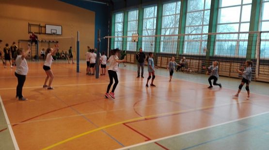 Grafika #1: Gminne zawody w mini piłkę siatkową dziewcząt i chłopców dla szkół podstawowych