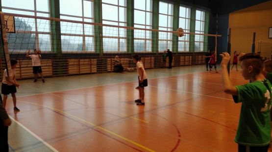 Grafika #2: Gminne zawody w mini piłkę siatkową dziewcząt i chłopców dla szkół podstawowych