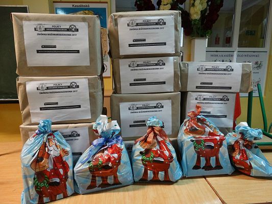  Grafika #0: Przed świętami pamiętamy o najuboższych