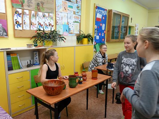  Grafika #10: Teatr na języku polskim w klasie V