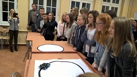  Grafika #4: IV Noc Naukowców pt. NERD NIGHT