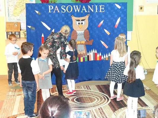  Grafika #4: Pasowanie na przedszkolaka