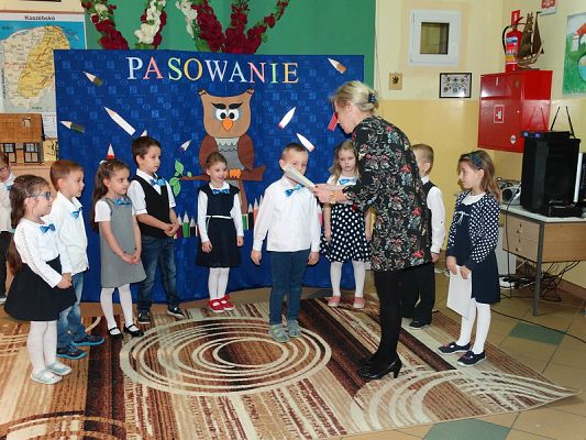  Grafika #19: Pasowanie na przedszkolaka