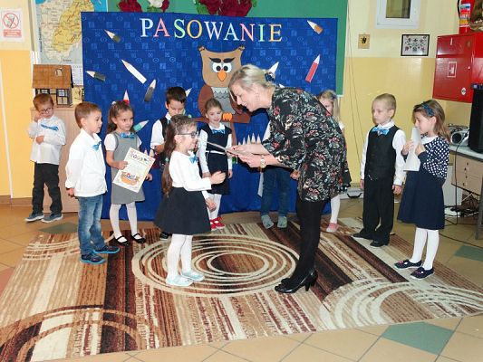  Grafika #20: Pasowanie na przedszkolaka