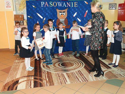  Grafika #21: Pasowanie na przedszkolaka