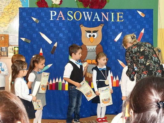  Grafika #27: Pasowanie na przedszkolaka