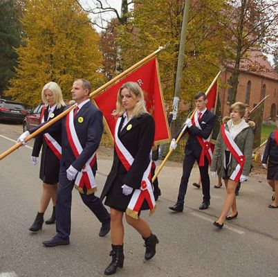  Grafika #1: Nadanie imienia i sztandaru Szkloe Podstawowej w Rokitach