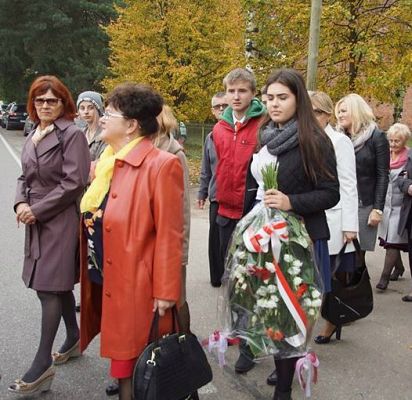  Grafika #3: Nadanie imienia i sztandaru Szkloe Podstawowej w Rokitach