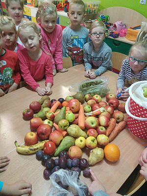 Grafika #0: Kto soki pije ten długo żyje!