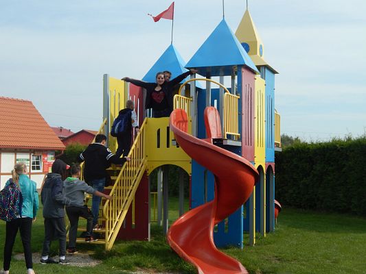  Grafika #26: Wycieczka kl. VII do Łeby