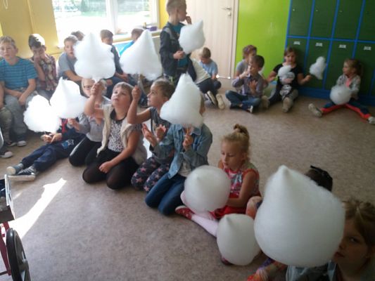  Grafika #5: Dzień Chłopaka w klasach I - III i oddziałach przedszkolnych