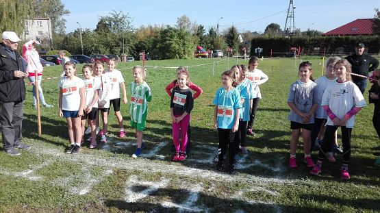 Grafika #8: Drużynowe biegi przełajowe