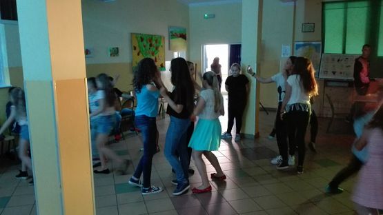  Grafika #11: Dyskoteka szkolna z okazji Dnia Chłopaka
