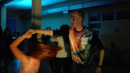  Grafika #23: Dyskoteka szkolna z okazji Dnia Chłopaka