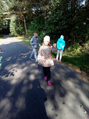 Grafika #3: Leśna galeria