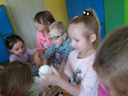  Grafika #5: Doświadczenia sensoryczne – PIANKOLINA