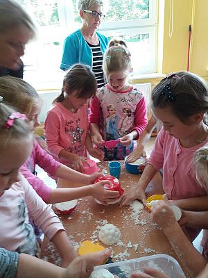  Grafika #10: Doświadczenia sensoryczne – PIANKOLINA