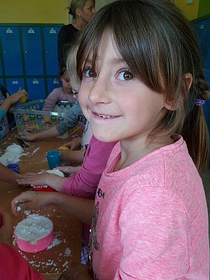  Grafika #16: Doświadczenia sensoryczne – PIANKOLINA