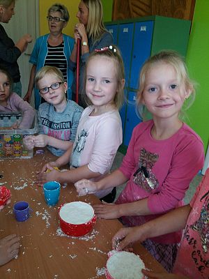  Grafika #17: Doświadczenia sensoryczne – PIANKOLINA