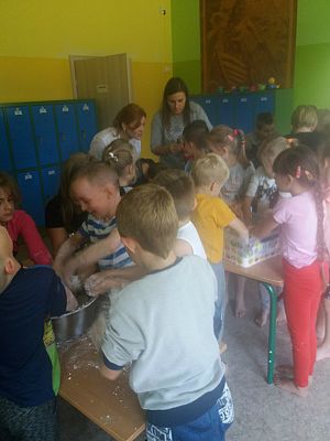  Grafika #20: Doświadczenia sensoryczne – PIANKOLINA