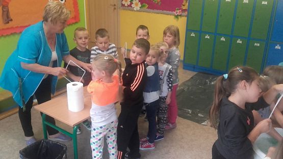  Grafika #5: Zaczarowany świat baniek mydlanych