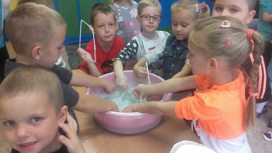  Grafika #9: Zaczarowany świat baniek mydlanych