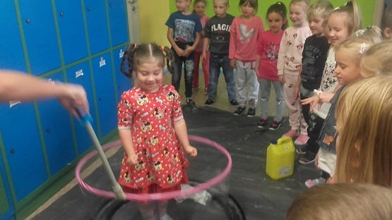  Grafika #12: Zaczarowany świat baniek mydlanych