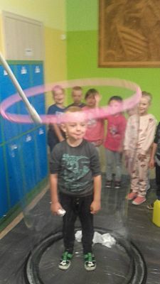  Grafika #13: Zaczarowany świat baniek mydlanych