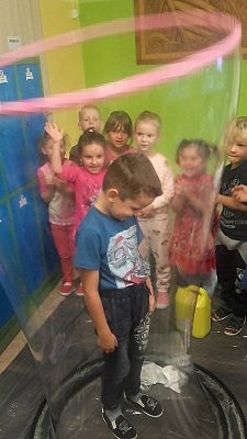  Grafika #14: Zaczarowany świat baniek mydlanych