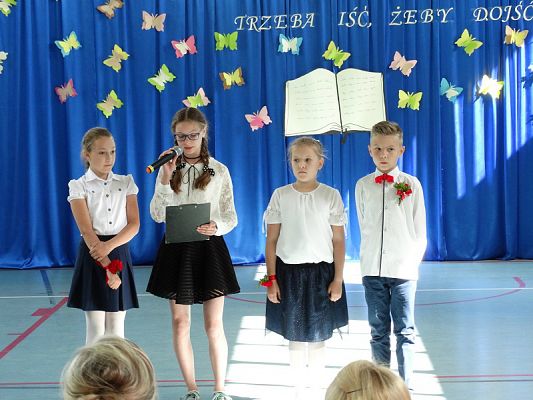  Grafika #10: Zakończenie roku szkolnego klas III a i III b SP
