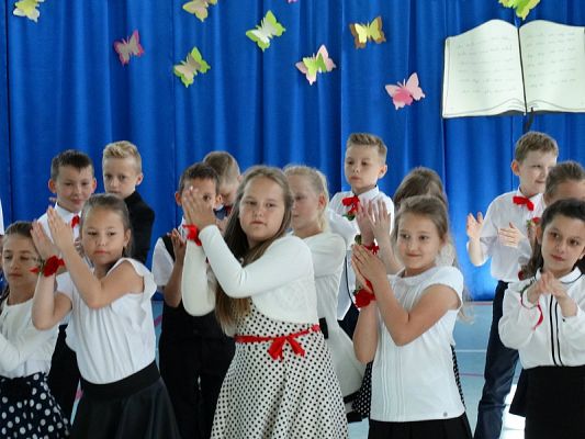  Grafika #16: Zakończenie roku szkolnego klas III a i III b SP