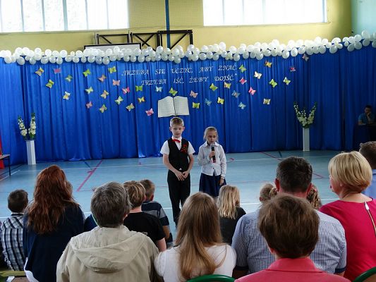 Grafika #31: Zakończenie roku szkolnego klas III a i III b SP