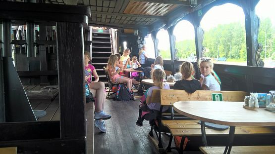 Grafika #29: Wycieczka wyróżnionych uczniów na Westrplatte