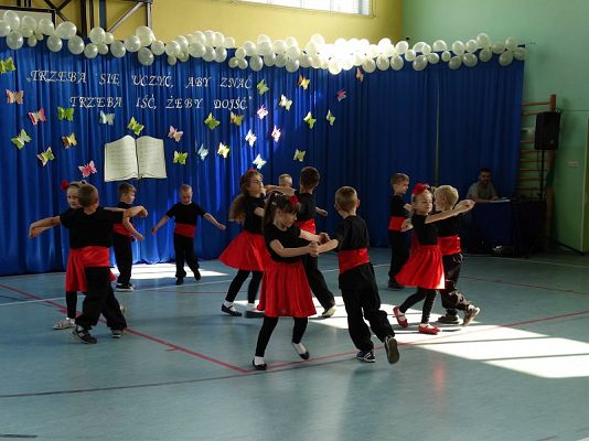 Grafika #17: Zakończenie roku szkolnego w oddziale przedszkolnym 6 - latków