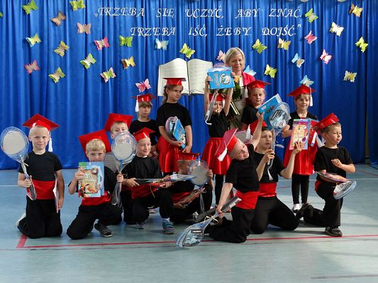 Grafika #44: Zakończenie roku szkolnego w oddziale przedszkolnym 6 - latków